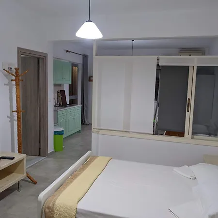Kagias Apartments,
