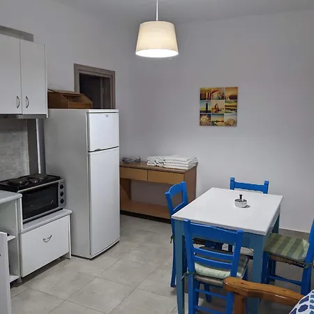 Kagias Apartments, *