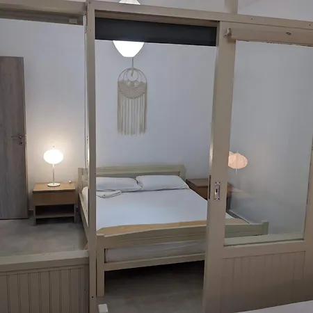 Kagias Apartments,